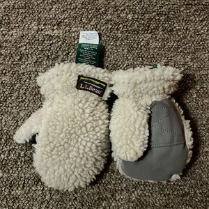 LL Bean mittens(NWOT)